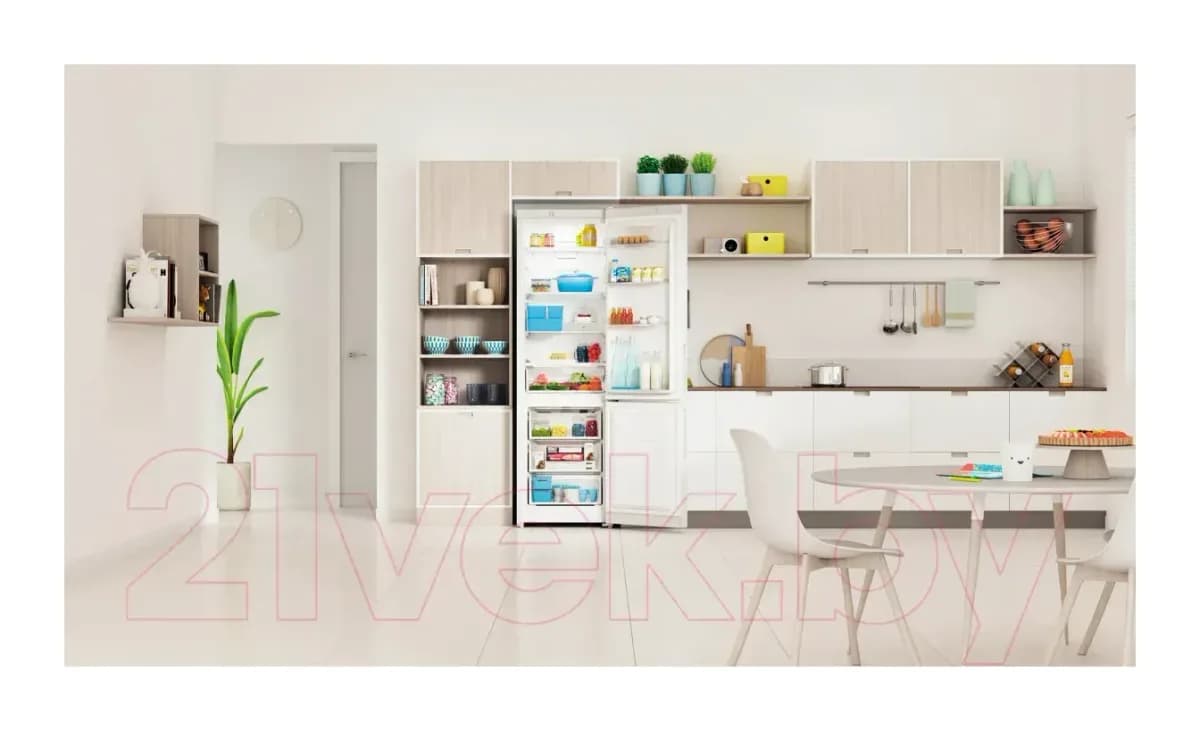 Холодильник с морозильником Indesit ITR 4200 W