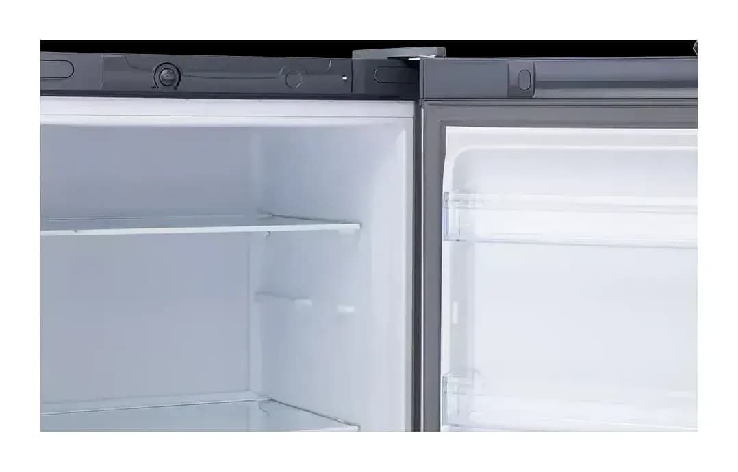 Холодильник с морозильником Indesit DS 3200 G