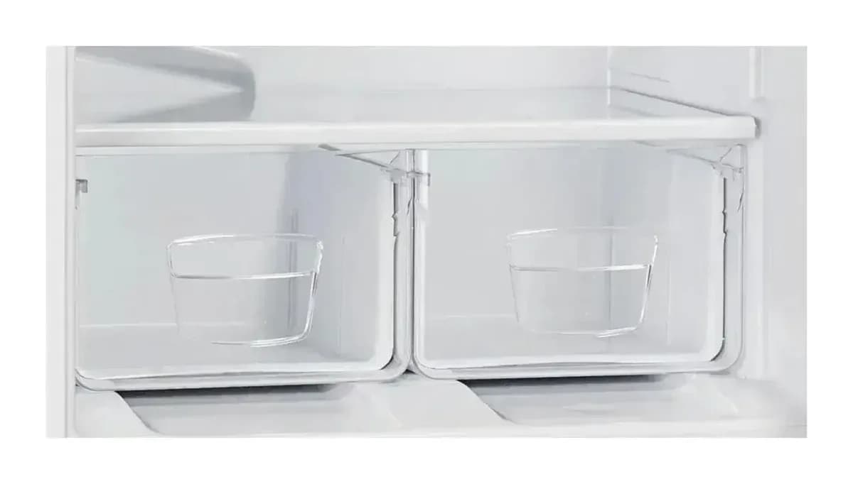 Холодильник с морозильником Indesit ES 18 A