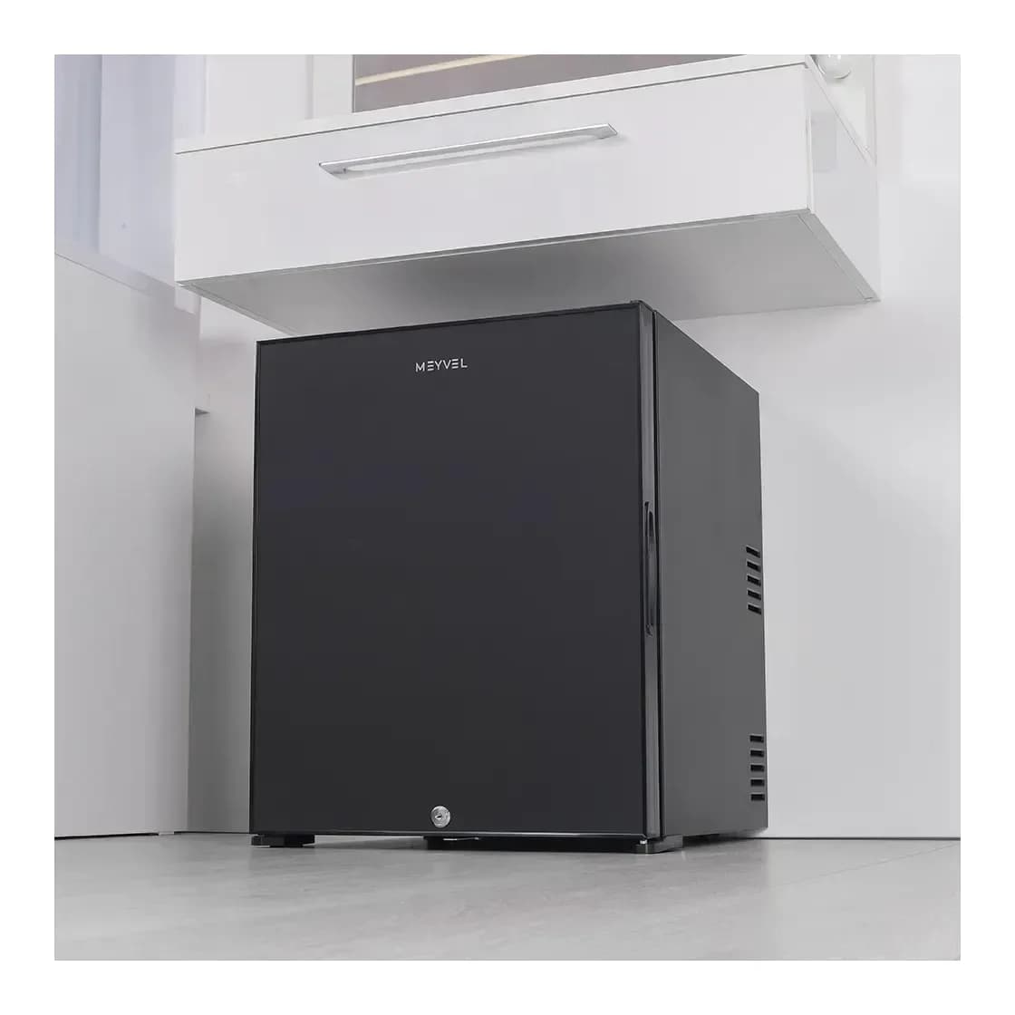 Минибар Meyvel MMA-50B