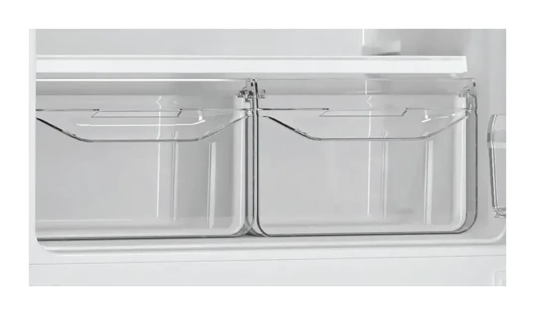 Холодильник с морозильником Indesit DS 3200 E