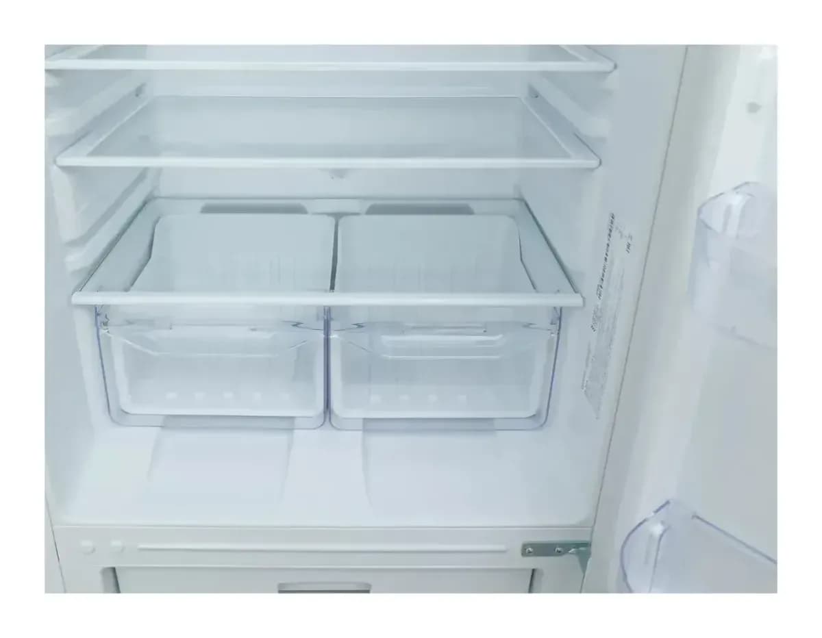 Холодильник с морозильником Indesit ES 20 A