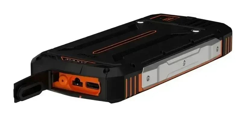 Мобильный телефон Maxvi R10 (оранжевый)