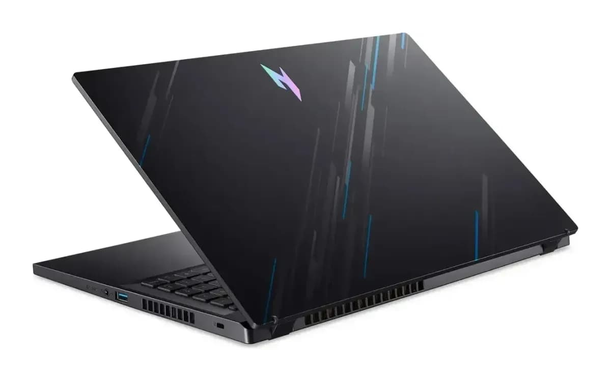 Игровой ноутбук Acer Nitro V 15 ANV15-A31 NH.U3RER.003 / R5165SG56N без ОС