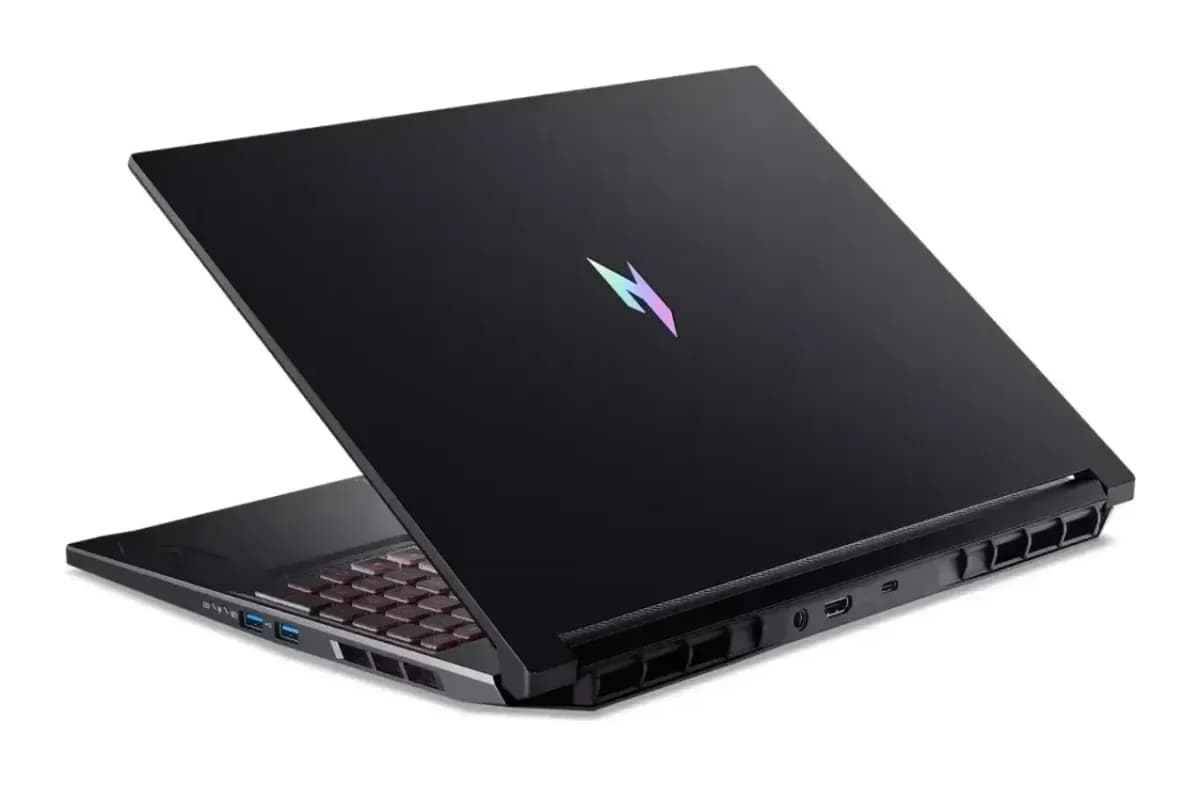 Игровой ноутбук Acer Nitro V 16 ANV16-42-R96P (NH.U2NAA.003)