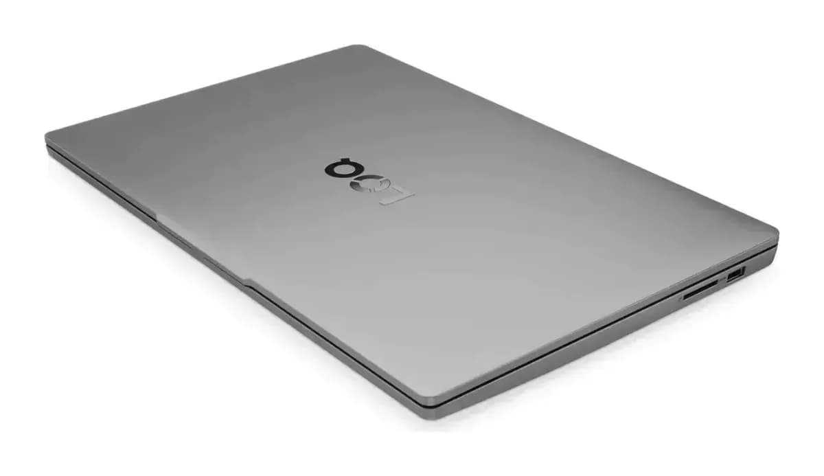 Игровой ноутбук Lenovo LOQ 15ARP10E 83S00009RK / R7165SG45N без ОС